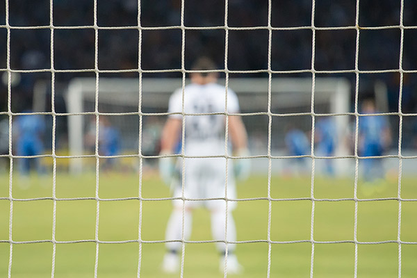 Сетка для юниорфутбольных ворот. Толщина нити 3 мм. Ячейка 100 мм. Материал полиамид, пара.